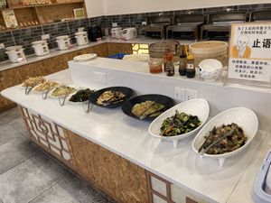 Buffet  at Pǐn Lián SùShí 品莲素食 in Sanya