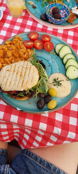Veganer Toast at Sibel's in Vienna