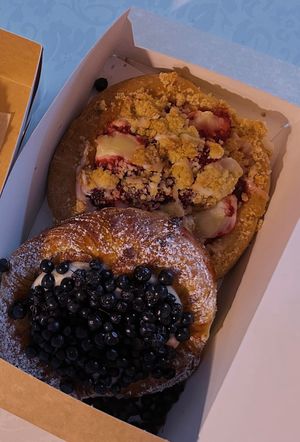 Przepyszne wypieki! Byłam tam pierwszy raz ale na pewno wrócę przy najbliższej wizycie w Poznaniu. :) at Wypiek in Poznan