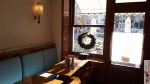 seats at Holiday Vegan Diner in Paris