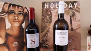Organic Wine available at Holiday Vegan Diner in Paris