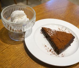 Chocolate Tart at Holiday Vegan Diner in Paris