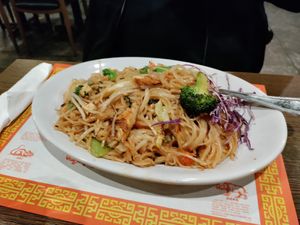 Pad thai at Shwe Myanmar Burmese Cuisine in Livermore