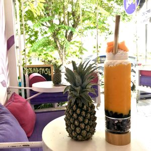 Mango Coconut Freakshake (vegan) at Acai Queen - Monkey Forest in Ubud