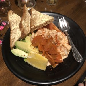 ‘Prawn’ cocktail, smoked ‘salmon' and avocado at The Godstone Inn in Godstone
