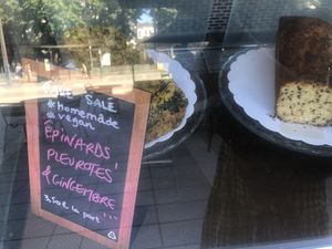 Savory cake at Curieux Coffeeshop in Nantes