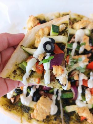 Vegan Pesto Pizza 😋 at iVegan in Makati