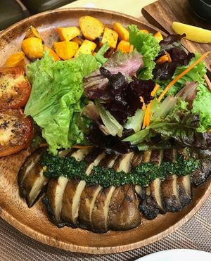 Portobello Steak 😋🌱 at iVegan in Makati