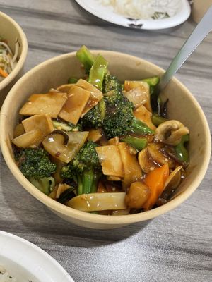 Chicken with Garlic Saucee  at Harmony Vegetarian in Chamblee