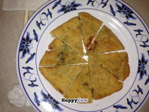 Chinese pizza at Harmony Vegetarian in Chamblee