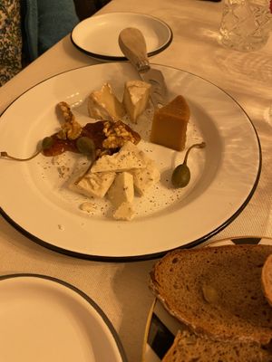 Vegan cheese   at Pepper & Ginny - Vegane Veinkost in Vienna