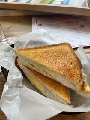   at Pepper & Ginny - Vegane Veinkost in Vienna