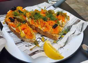 Carrot Lox (11,90€) at Pepper & Ginny - Vegane Veinkost in Vienna