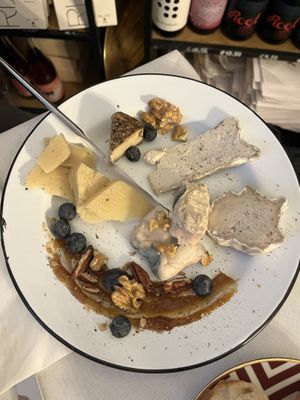   at Pepper & Ginny - Vegane Veinkost in Vienna