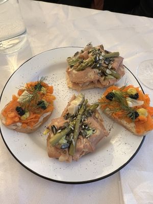 Brötchen  at Pepper & Ginny - Vegane Veinkost in Vienna