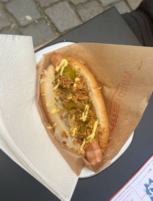 Chili cheeze hotdog  at Pepper & Ginny - Vegane Veinkost in Vienna