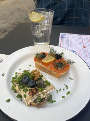 Camembert and lox  at Pepper & Ginny - Vegane Veinkost in Vienna