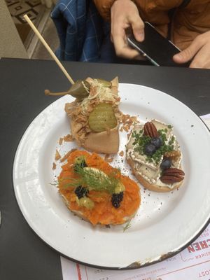 Brötchen  at Pepper & Ginny - Vegane Veinkost in Vienna