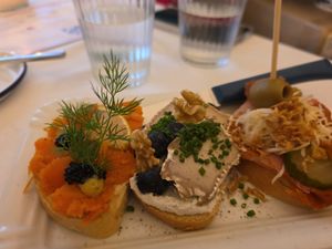 Canapes at Pepper & Ginny - Vegane Veinkost in Vienna
