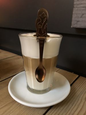 Caramel latte with almond milk at HoneyPie in Middelburg