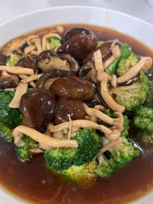   at Zi Zai Vegetarian 自在齋 - West Coast in West Singapore