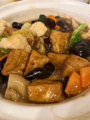   at Zi Zai Vegetarian 自在齋 - West Coast in West Singapore