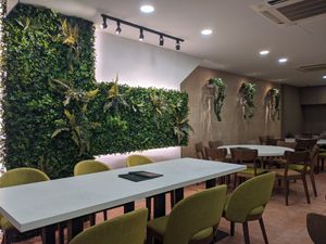 Interior of restaurant at Zi Zai Vegetarian 自在齋 - West Coast in West Singapore
