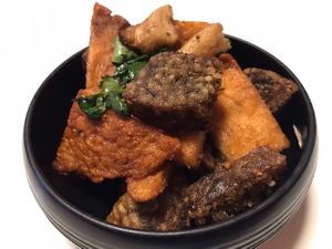 台灣的炸甜不辣，炸素米血 at Su Su House 素宿之家 in Kanazawa