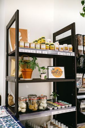 The Wakey Corner: a selection of vegan, cruelty free and French brands cosmetics at Cabane du 12 in Nice