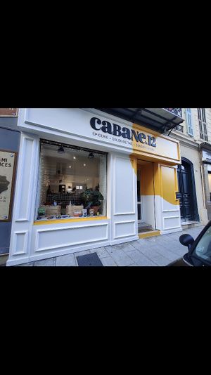 Extérieur de la boutique  at Cabane du 12 in Nice