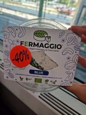  at Cabane du 12 in Nice