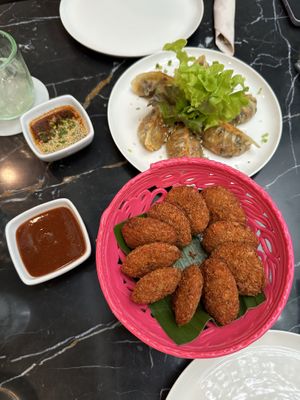 Gyoza and nuggets   at Broccoli Revolution - Charoenkrung in Bangkok