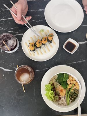 Maki and green bowl  at Broccoli Revolution - Charoenkrung in Bangkok