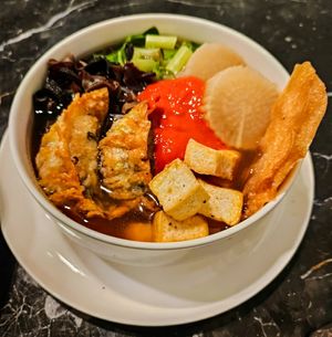 Yentafo at Broccoli Revolution - Charoenkrung in Bangkok