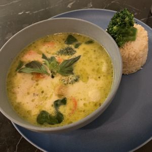 Green curry at Broccoli Revolution - Charoenkrung in Bangkok