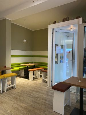 Seating   at Falafel Sababa in Berlin