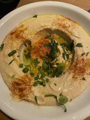 Hunmus  at Falafel Sababa in Berlin