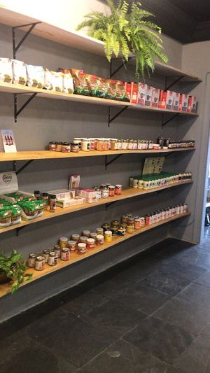 Loja, temos uma grande variedade de produtos veganos e cada vez trazemos mais produtos para Osasco at Vegan'oz Empório in Osasco