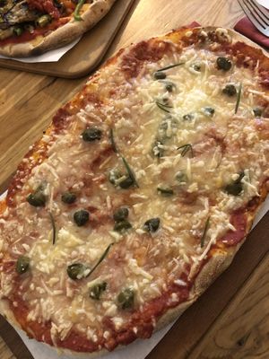 Pinsa Vegan Bolognese   at Pinsa Manufaktur in Stuttgart