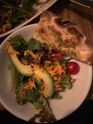 Insalata Avocado - you’ll get smaller plates if shared with others at Pinsa Manufaktur in Stuttgart