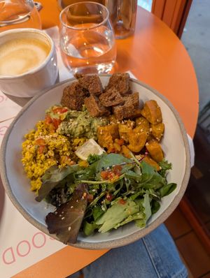 Farmers breakfast at Wild Souls in Athens