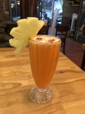Mixed juice  at Buddha Belly in Ninh Binh