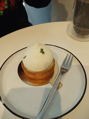Citrus tart at Soi & Co in Berlin