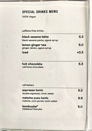 Drinks at Soi & Co in Berlin