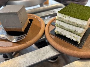 Sesame cheesecake & matcha tiramisu at Soi & Co in Berlin