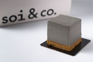 Black sesame cheesecake at Soi & Co in Berlin
