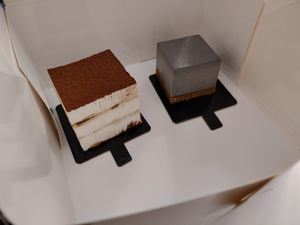 Tiramisu und black sesam Cheesecake at Soi & Co in Berlin