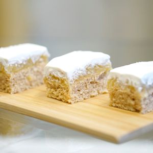 Apple almond cake with soy yogurt cream at Soi & Co in Berlin