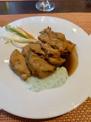 Bengan (aubergine) pakora  at InDheli in Bruehl