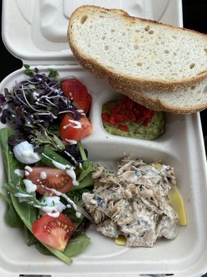 Jack Tuna plate at The Cardinal Herbs Teas and Spices in Honokaa